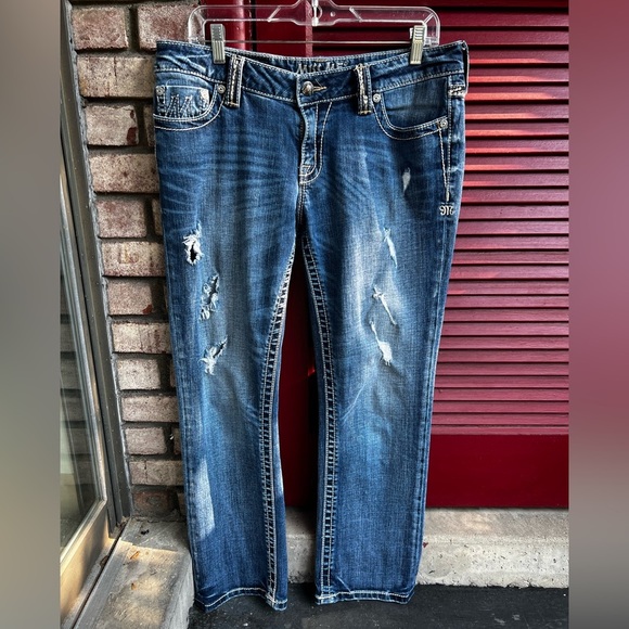 Miss Me The M Series Distressed Capris - Size 30 - Picture 1 of 11